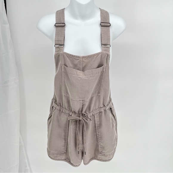 Aritzia Wilfred Free Beatriz Romper Overalls Size XS Shorts Lyocell Tan - Picture 3 of 12